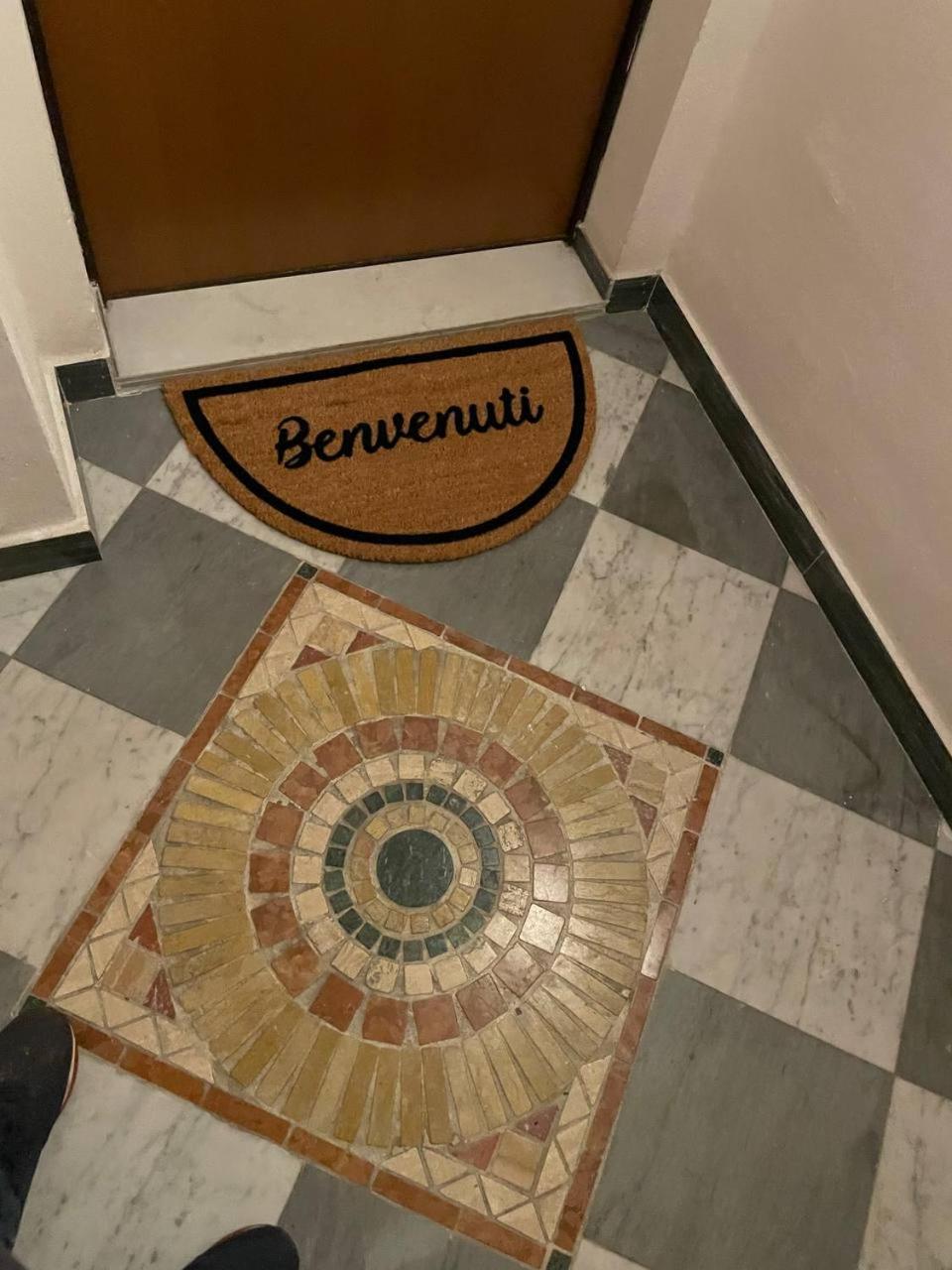 Appartement La Casina Di Maya à Livourne Extérieur photo